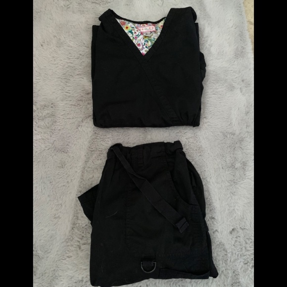 Koi scrubs